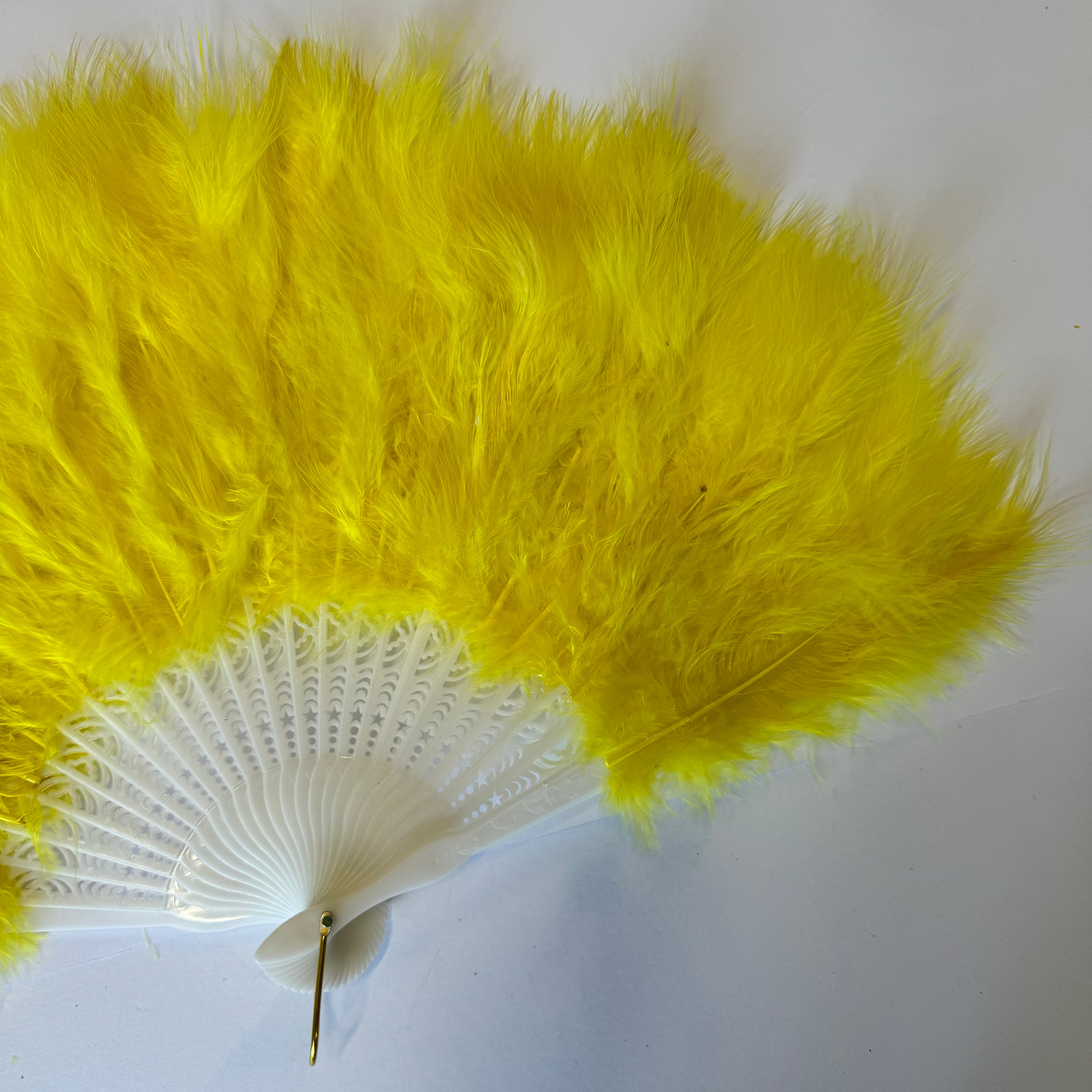 Marabou Large Deluxe Dainty Feather Fan - Yellow (Style 1)