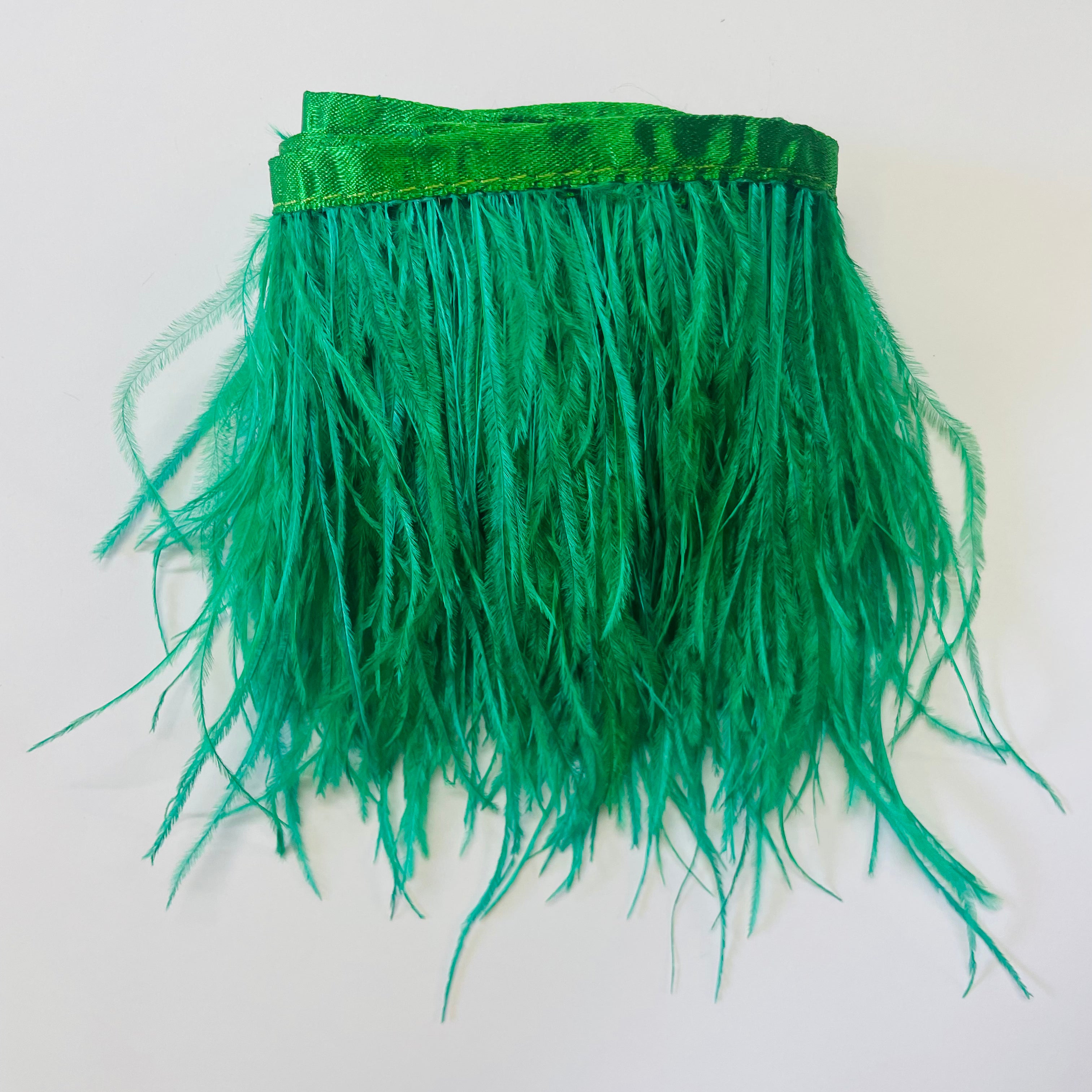 Ostrich Feathers Strung per metre - Green