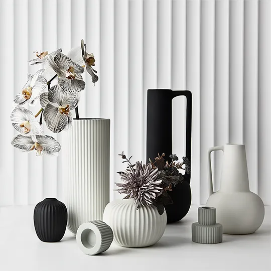 Ceramic Taza Vase (11cmH x 15cmD) - White