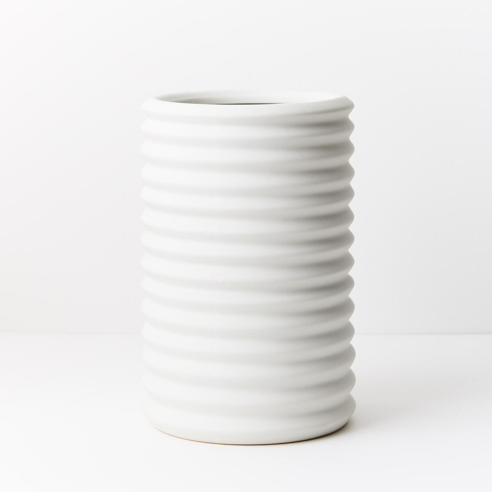 Ceramic Vase Olena (25cmh x 16cmd) - White