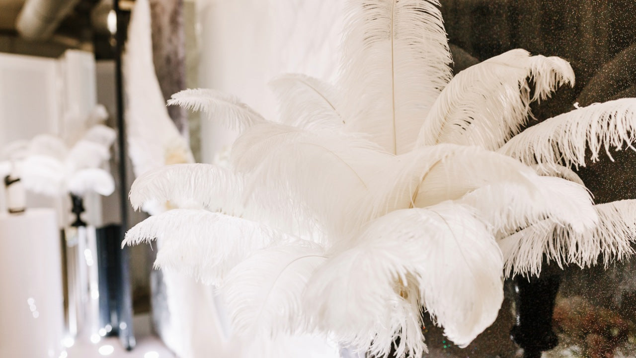 Ostrich Blondine Feather Centrepiece