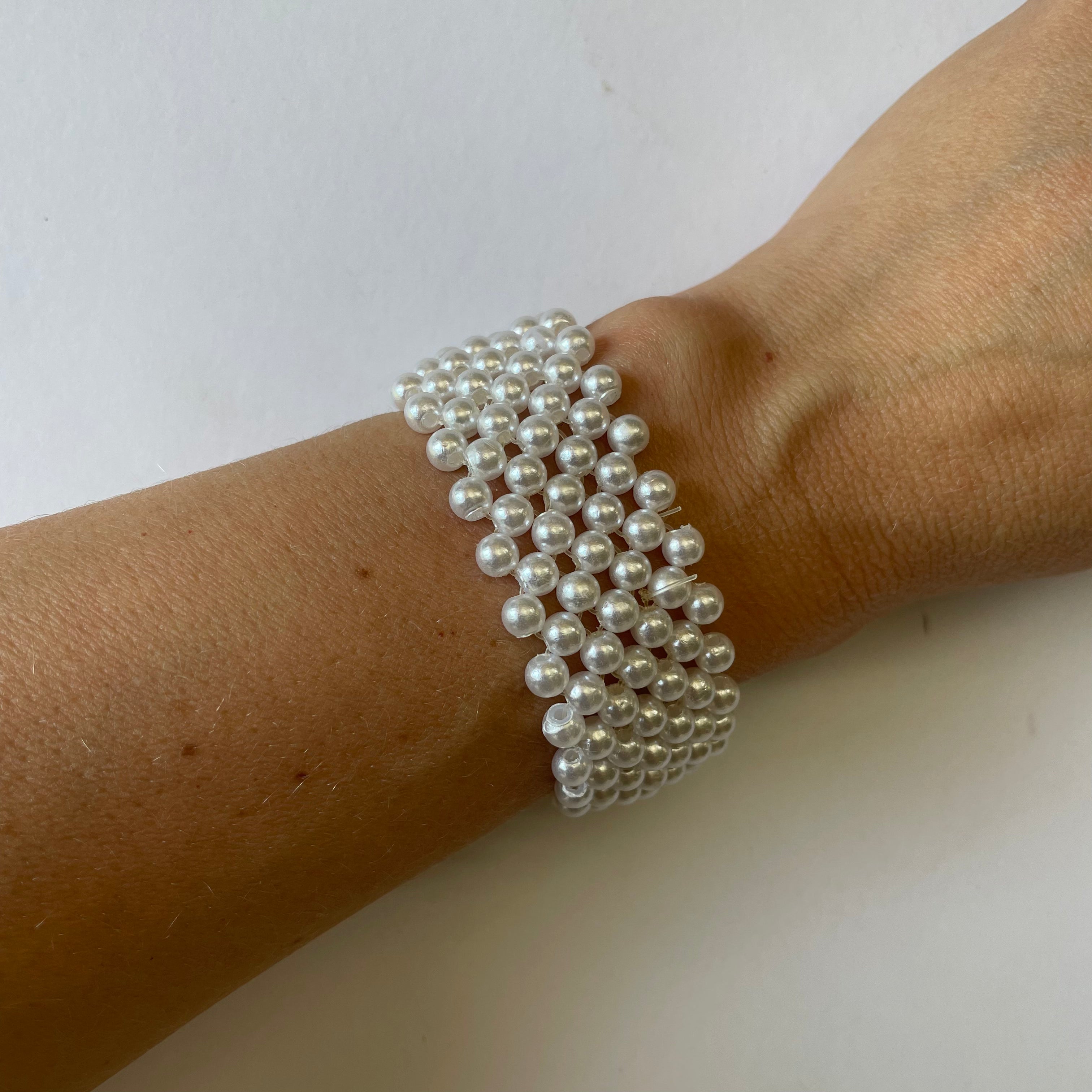 Corsage Wrist Bracelet Pearl Bead - White