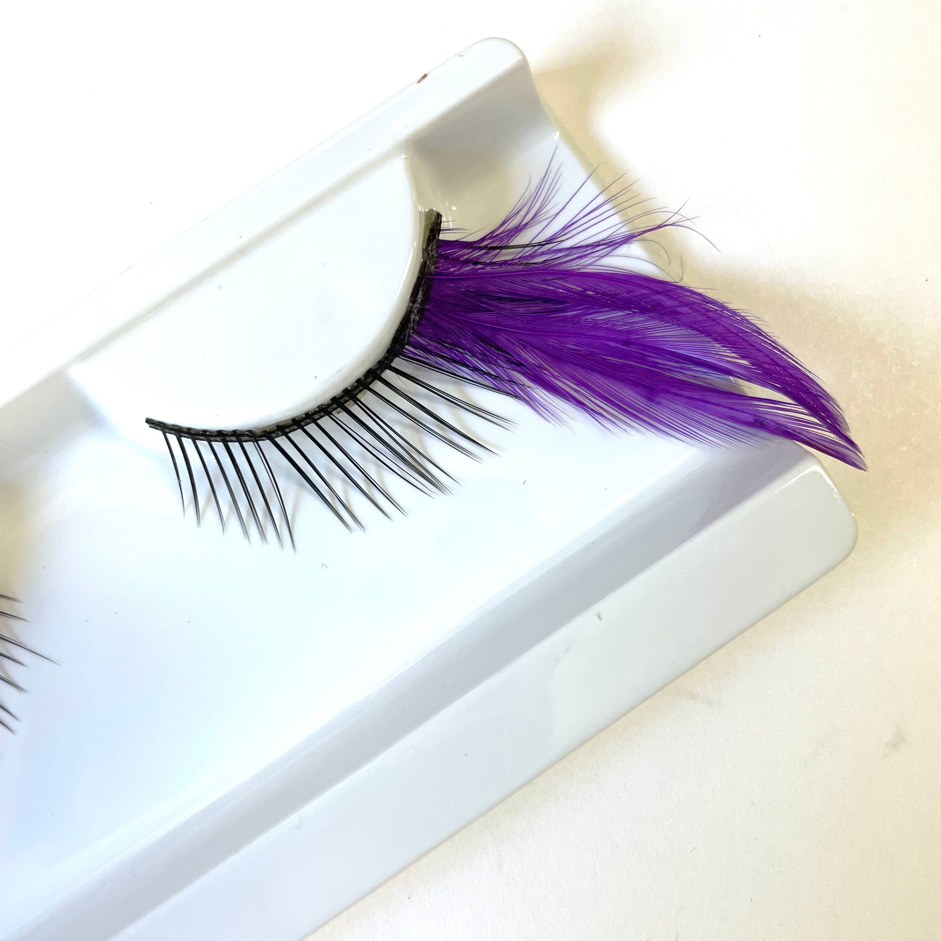 SIDE Long Feather Eyelashes - Purple