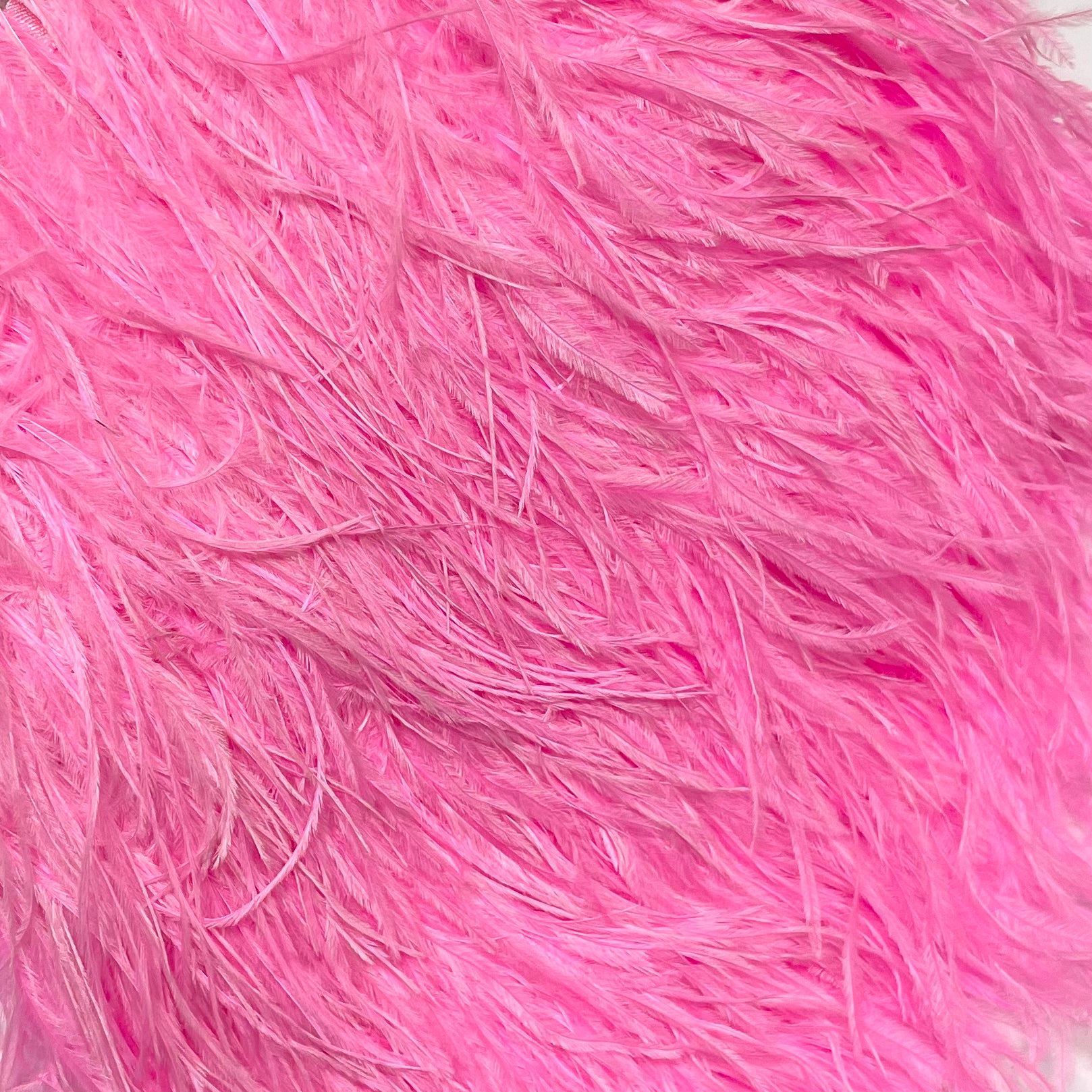 Ostrich Feathers Strung per 10cm - Hot Pink