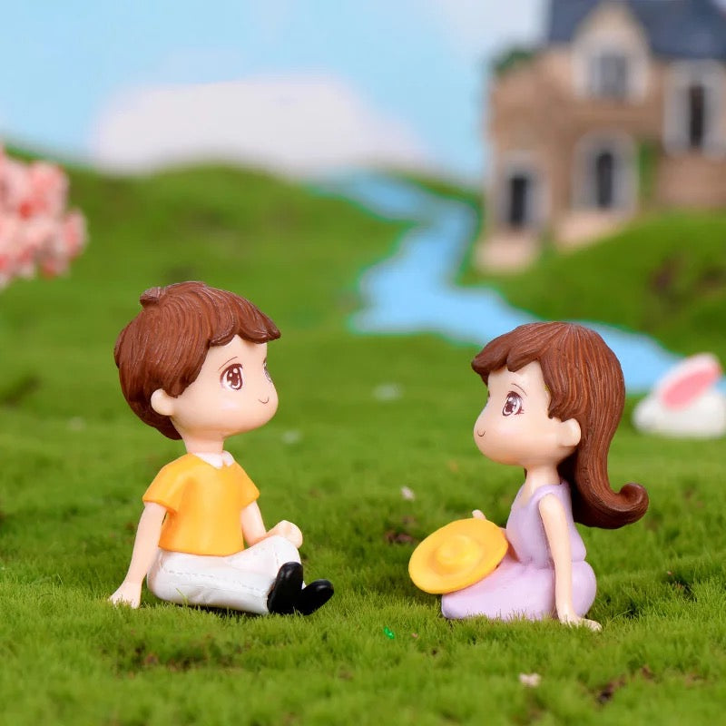 Fairy Garden Terrarium Resin Miniature People Couple - Style 2