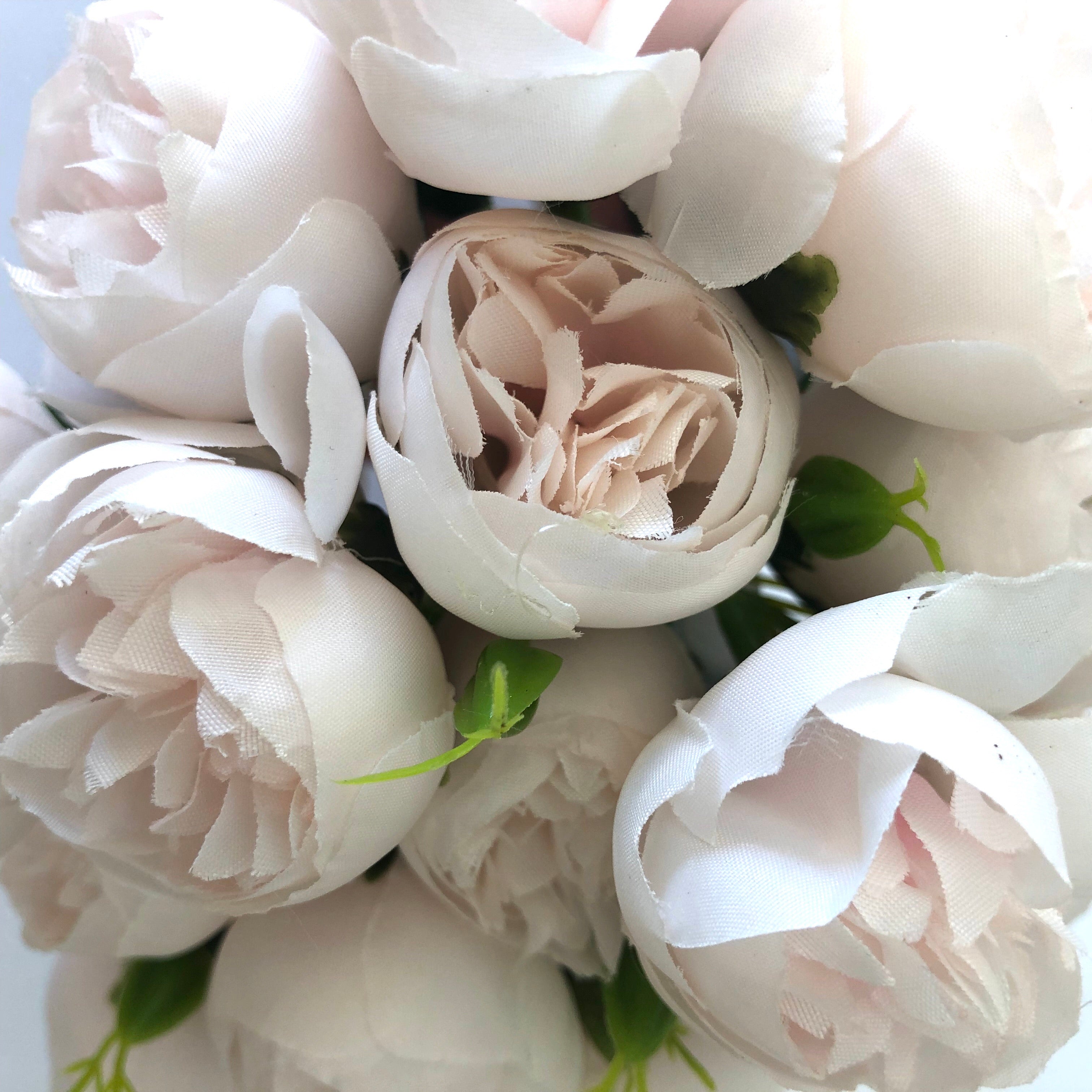 Artificial Silk Tea Rose Flower Bouquet - Light Pink